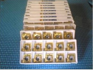 Place of Origin: Sweden 
Brand Name: Seco 
Model Number: All 
Material: Hard Alloy 
Usage: Thread Turning Tool 
Hardness: 60-350 
Coating: PVD/CVD 
Model: CNMG120404-FF1  TP2500 
Grade: TP2500
Delivery: Within 3-5 days 
MOQ: 10pcs 
Package: Ori